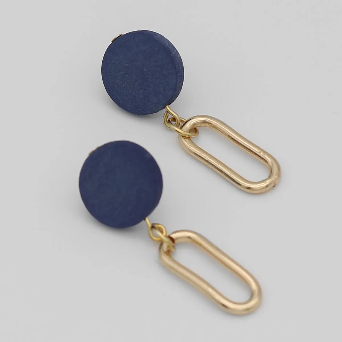 Periwinkle Kolly Gold Link Dangle Earring